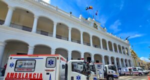 Luis Caldera entregó seis ambulancias más para un total de 45