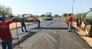MARA: Gobernación del Zulia ejecuta asfaltado en sectores La Tigra y La Comparsita