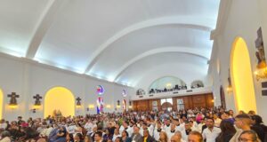 DOBLETE SÍSMICO: Feligreses en oración por víctimas de terremoto durante toma de posesión del nuevo Obispo de Cabimas