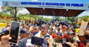Gobernador Luis Caldera entrega 50 kilómetros rehabilitados de la vía Machiques-Colón