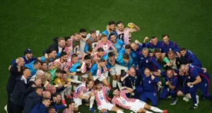 FIEBRE MUNDIAL: Croacia selló su boleto a los dieciseisavos