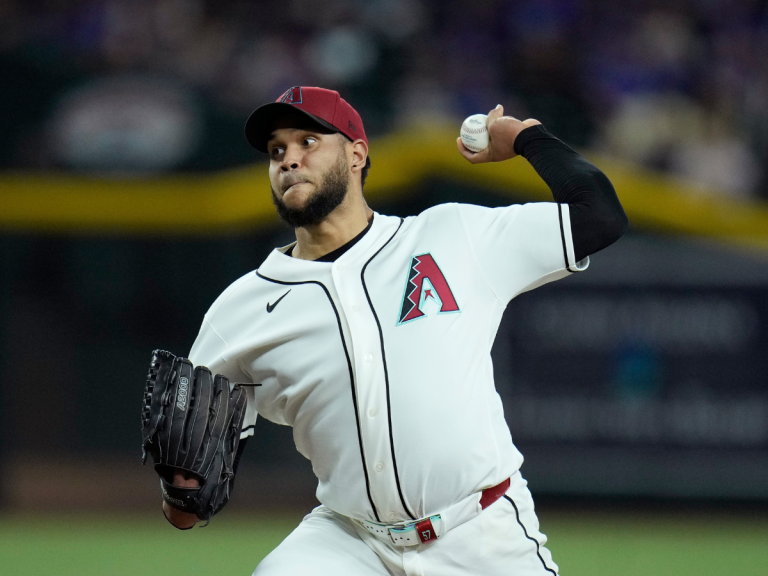 Eduardo-Rodriguez7.png