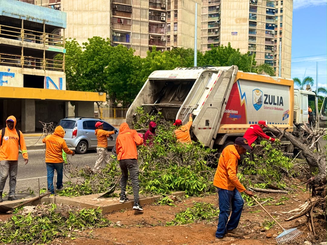 Gobernación del Zulia mantiene despliegue especial tras fuertes lluvias de este domingo 26 de julio