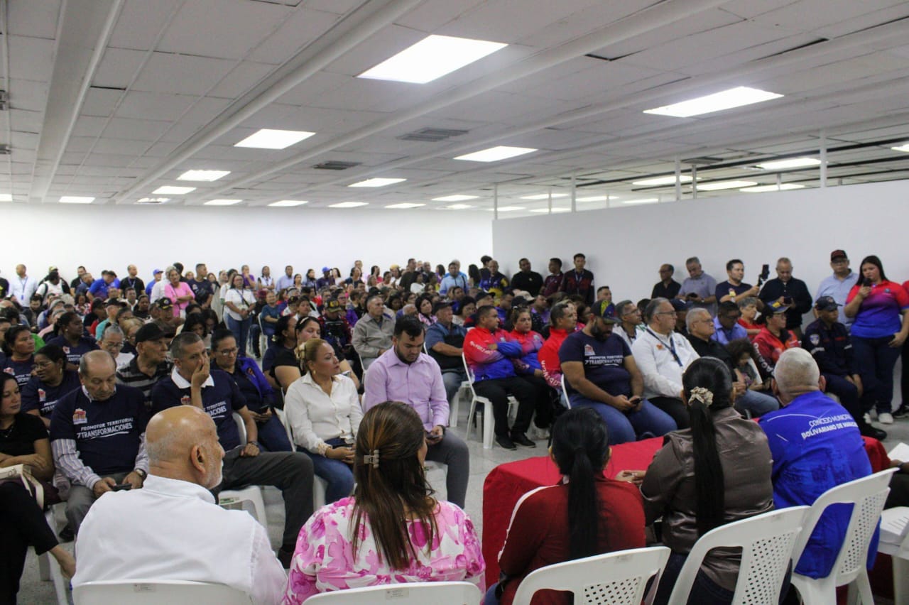 Propuestas ante crisis climática: Maracaibo debate sobre uso eficiente de la energía y el agua