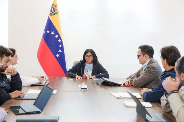Presidenta Delcy revisa Agenda Económica Nacional y la ejecución de fondos de emergencia post-sismos