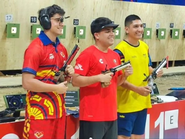 Equipo-de-tiro-deportivo-.webp