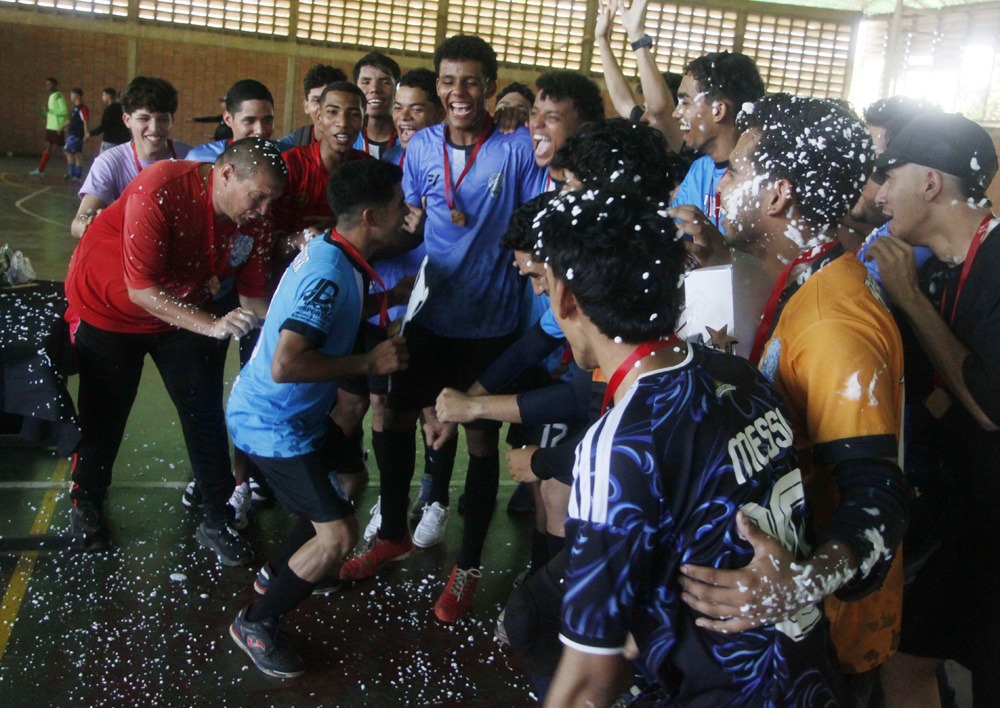 LUZ campeón del Interuniversitario de Fútbol Sala