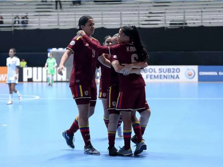 SURAMERICANO SUB 20: Futsal criollo debutó con triunfo