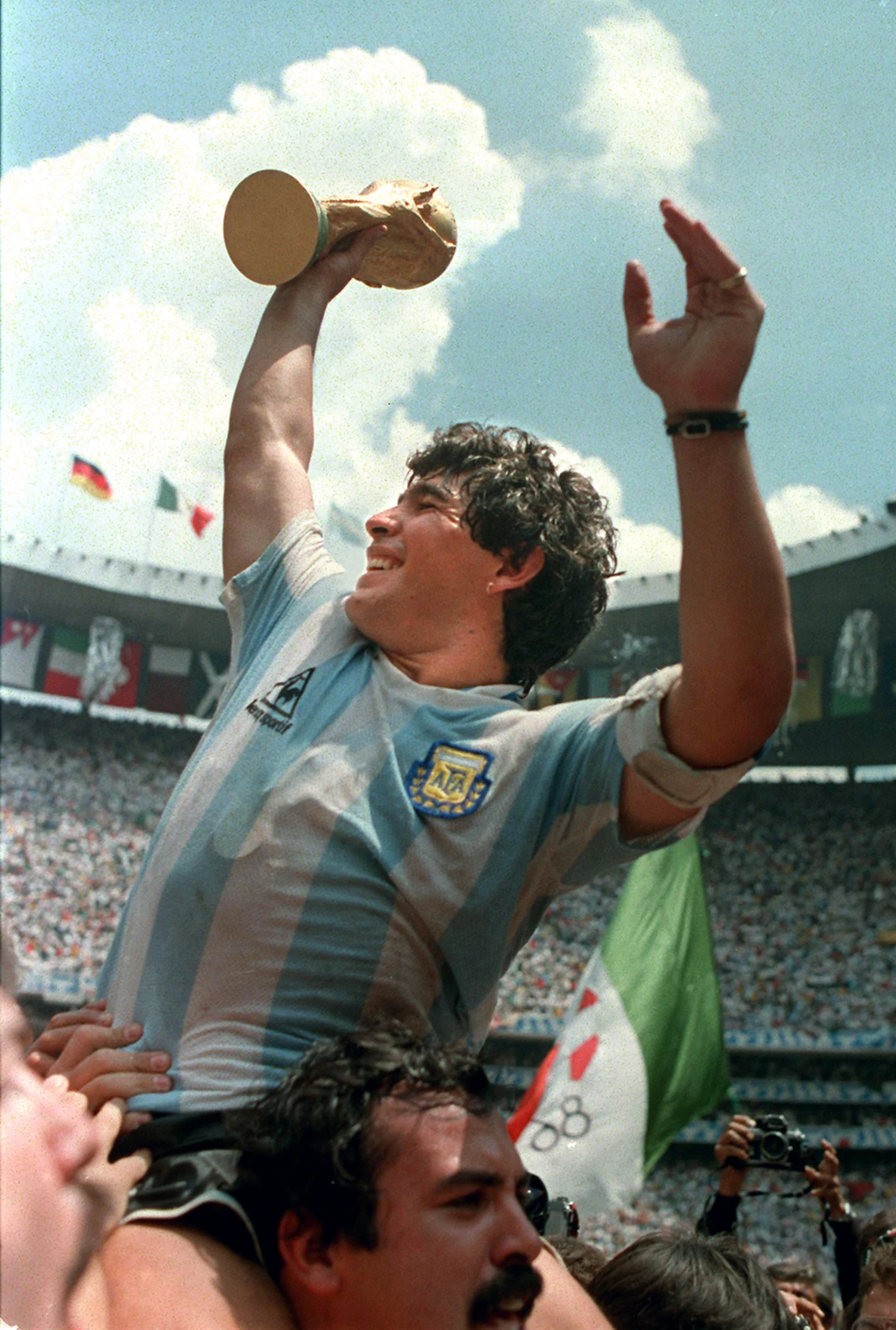 Maradona el gran ausente al Balón de Oro de todos los tiempos