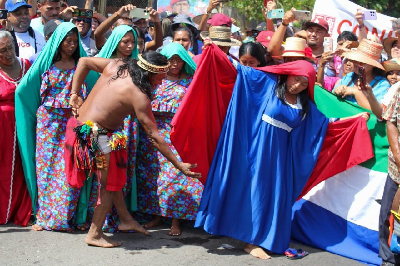 Maracaibo ciudad multiétnica: «Pueblos originarios enaltecen identidad de la patria bolivariana”
